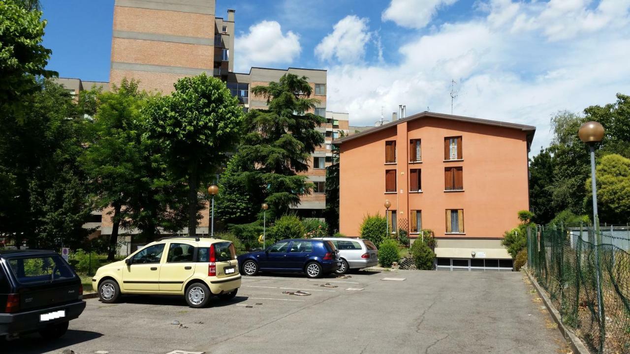 Villa Bologna Studio Flat 111 Via Francesco Zanardi Exterior foto